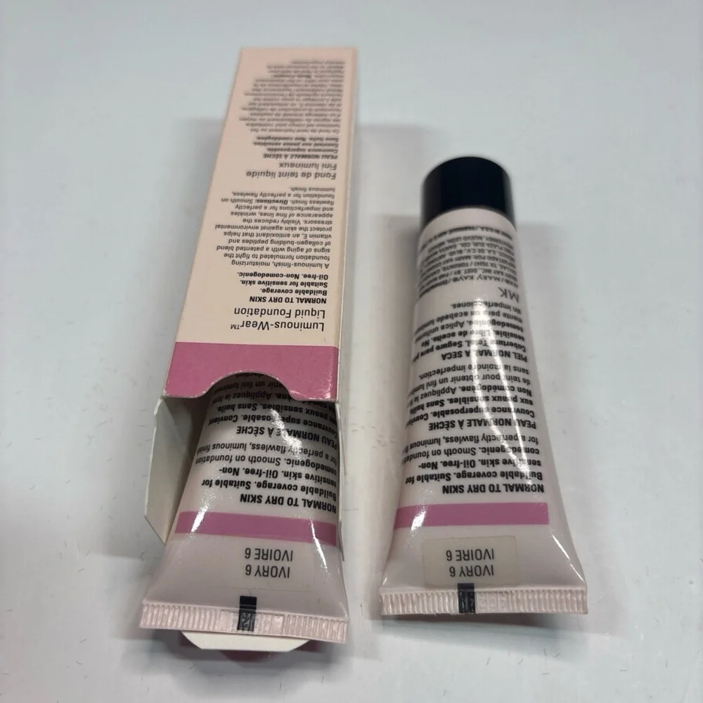 2 MaryKay TimeWise Luminous Wear Liquid Foundation Ivory6 038702 Normal Dry Skin